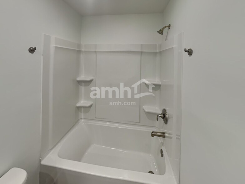 Building Photo - 208 Argea Dr