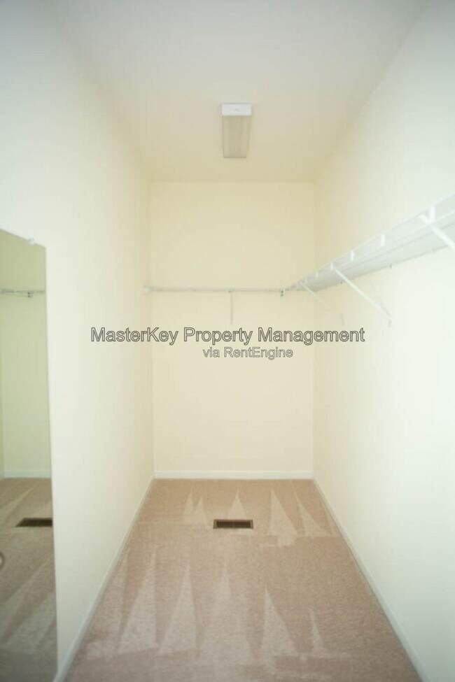 Building Photo - 1413 Trilogy Blvd