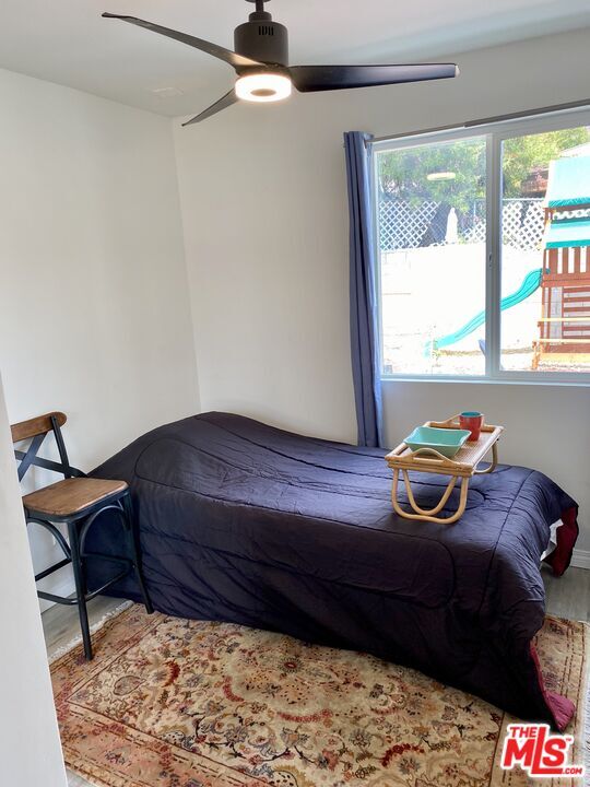 Building Photo - 4853 Canoga Ave