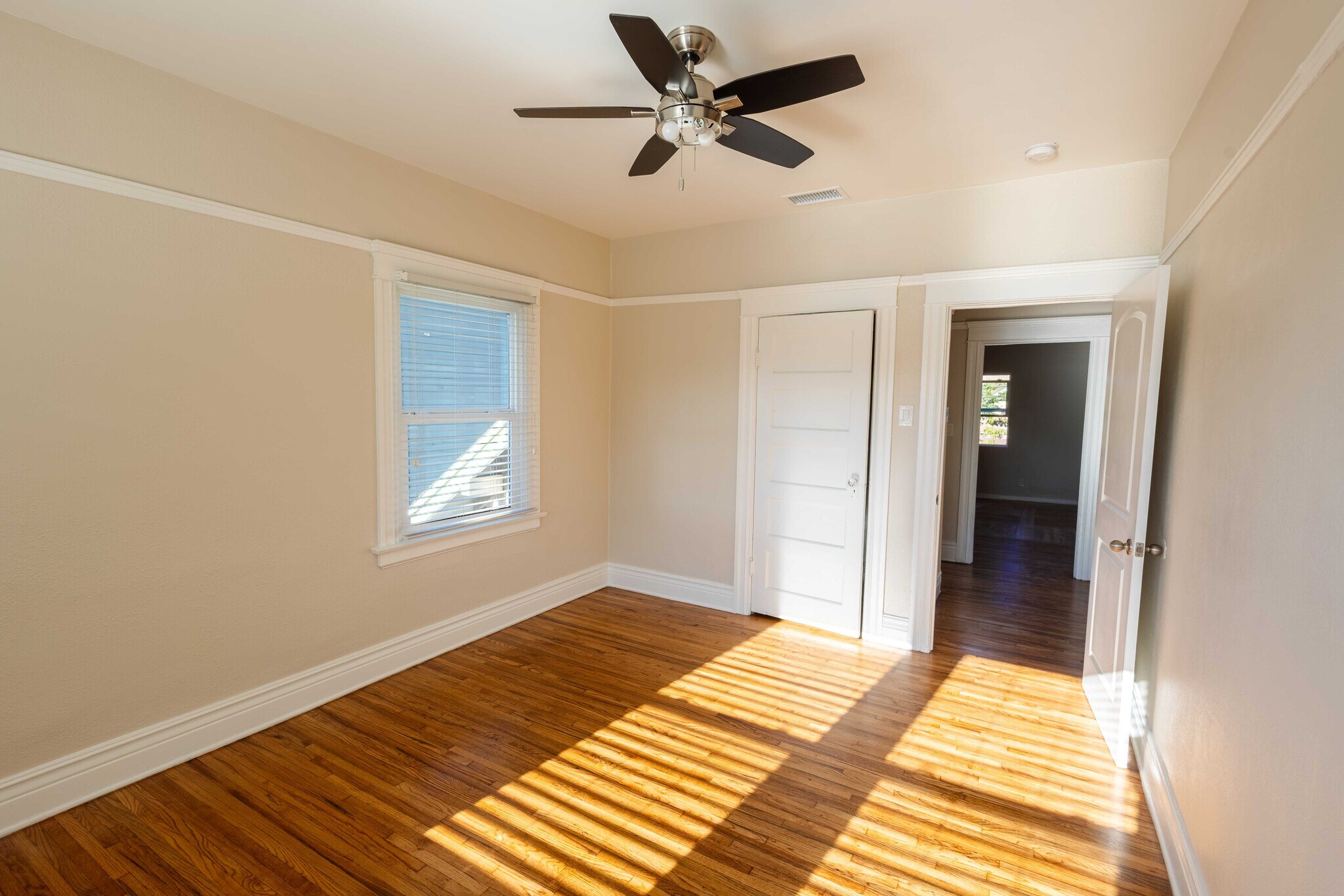 Building Photo - 4210 Halldale Ave
