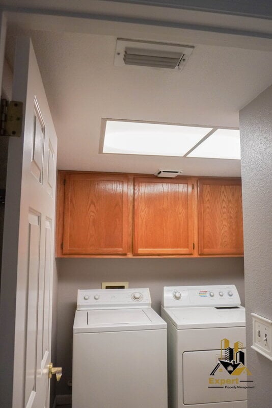 Building Photo - 8420 Oak Flat Way