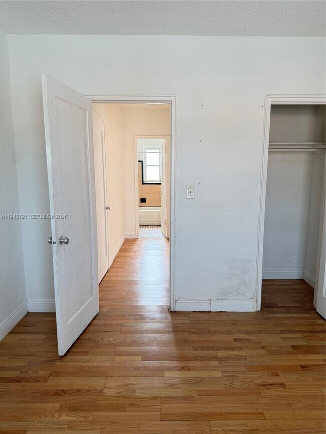 Building Photo - 3671 SW 10th St