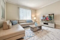 Building Photo - 1240 Challenge Dr