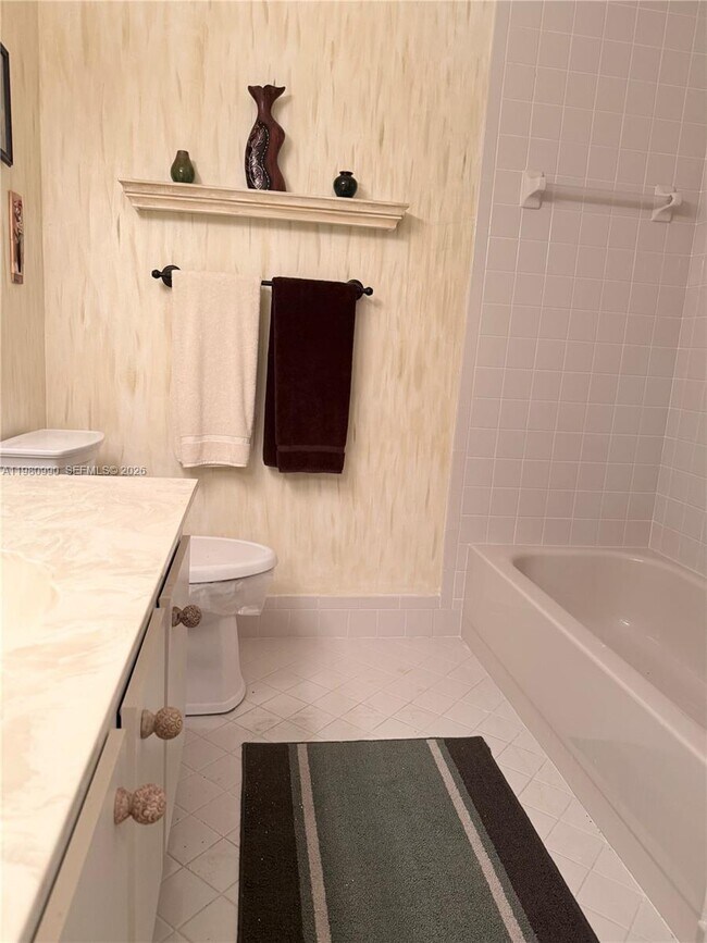 Building Photo - 3310 Perimeter Dr