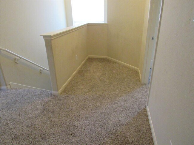 Building Photo - 6338 Applewood Forest Dr