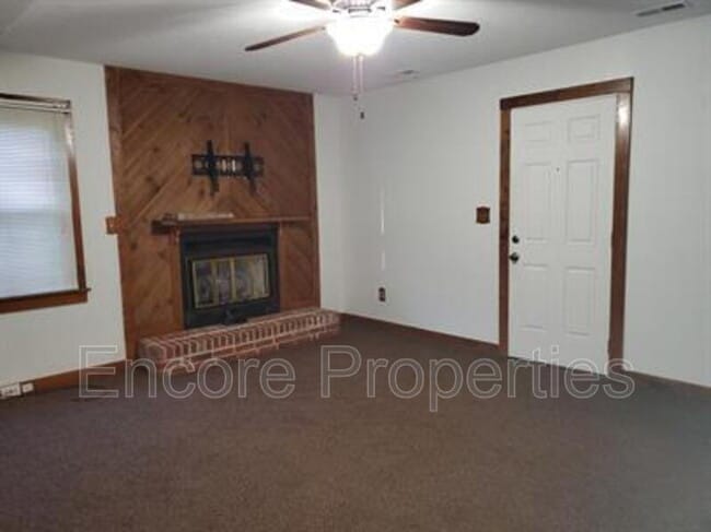 Building Photo - 1125 Bermuda Run