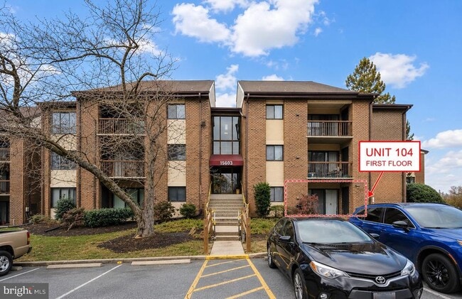 Building Photo - 15603 Dorset Rd