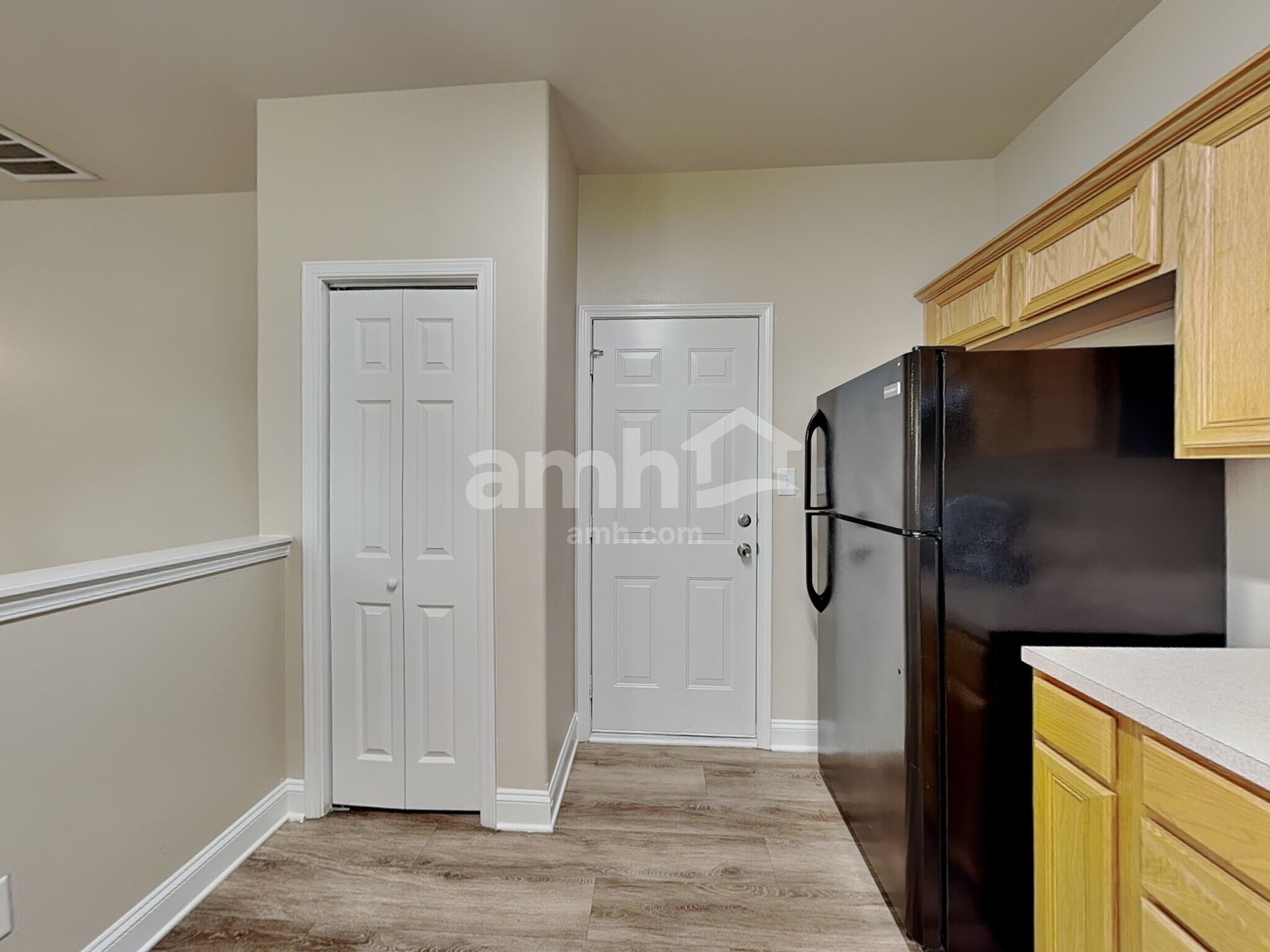 Building Photo - 9815 Waltham Ct