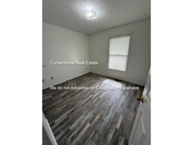 Building Photo - 629 Torhunta Dr