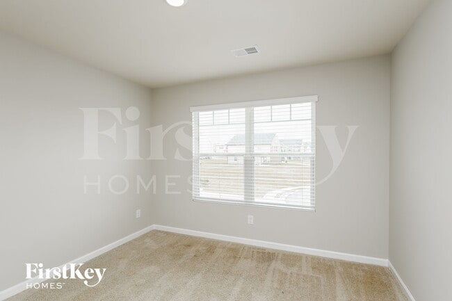 Building Photo - 917 Harmonyview Dr