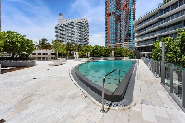 Building Photo - 1 Collins Ave