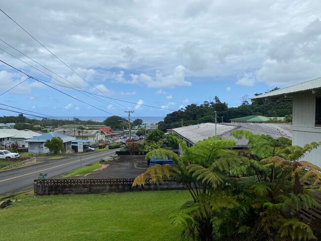 Building Photo - 123 Punahele St
