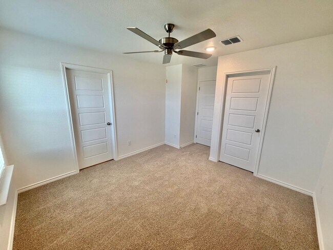 Building Photo - 8904 Little Leaf Mullberry Dr