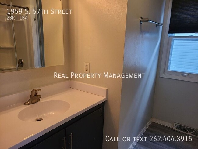 Building Photo - 1959 S 57th St