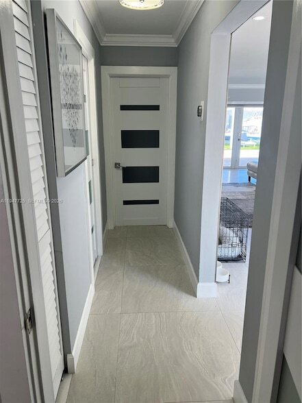 Building Photo - 5510 Bayview Dr