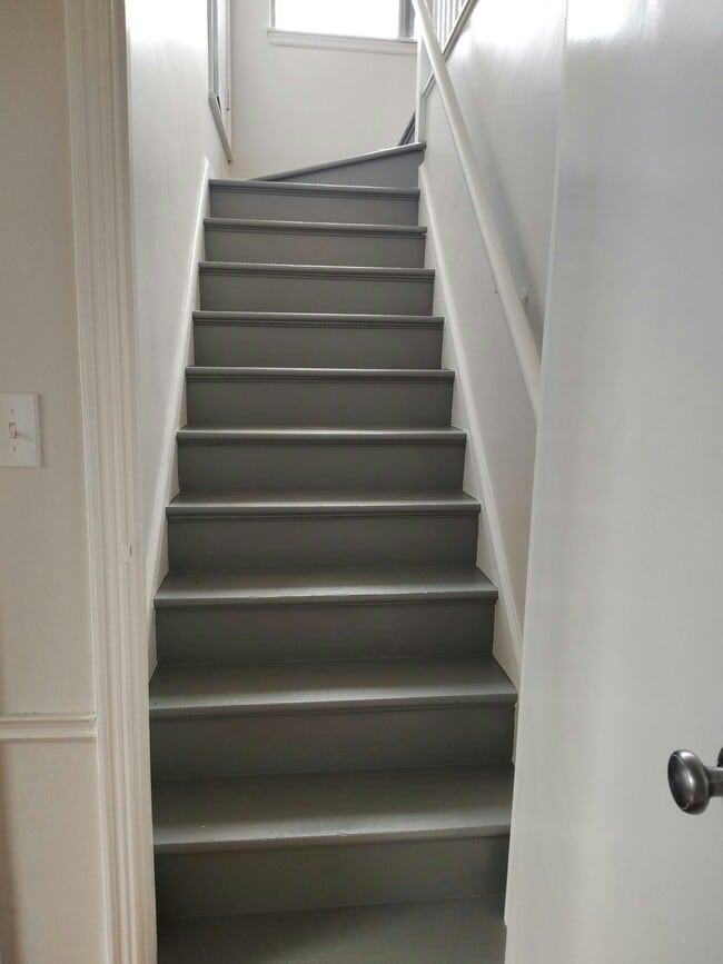 Building Photo - 3305 N Keystone Ave