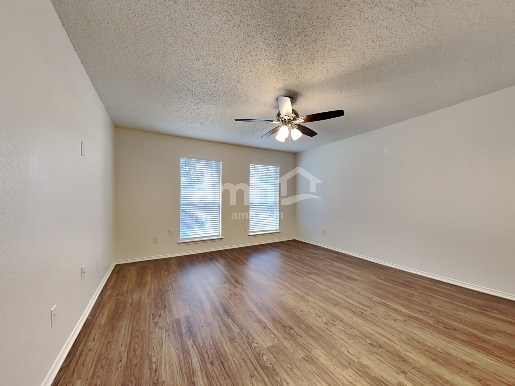 Building Photo - 1104 Brook Canyon Dr