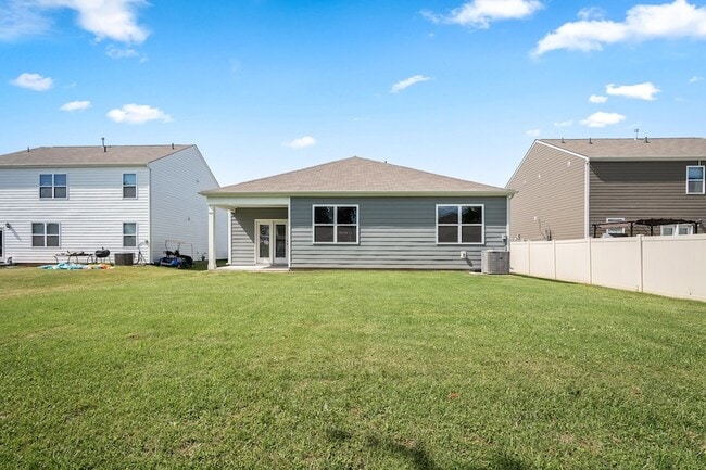 Building Photo - 131 Saddle Horse Ln