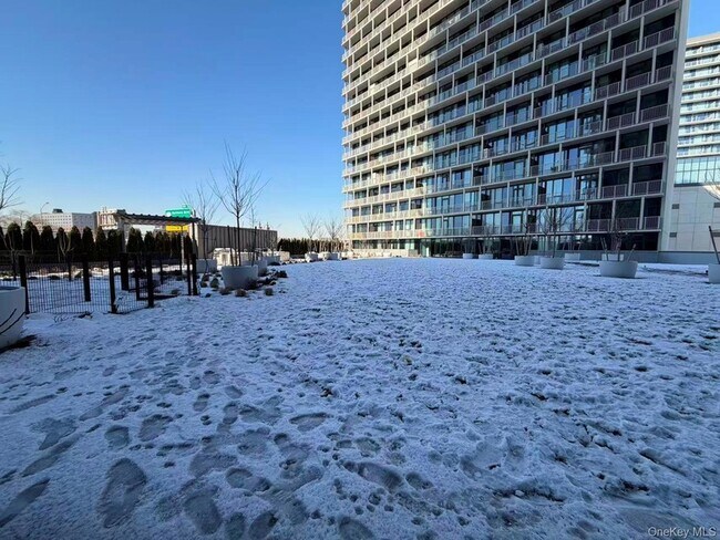 Building Photo - 131-02B 40th Rd