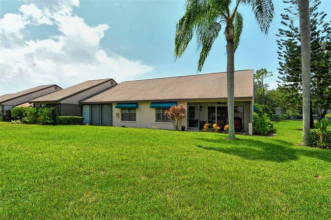 Building Photo - 6041 Clubside Dr