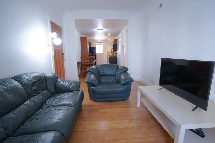 Building Photo - 613 Westgate Ave