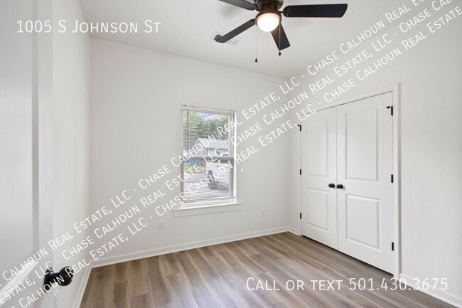 Building Photo - 1005 Johnson St