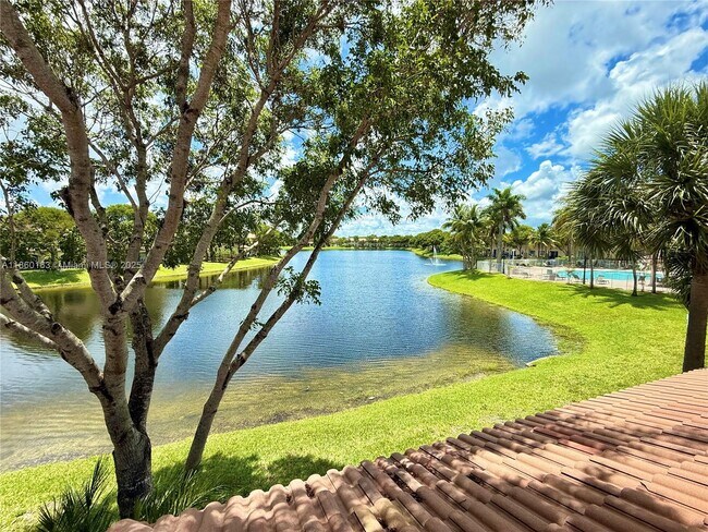 Building Photo - 8380 SW 25th Ct