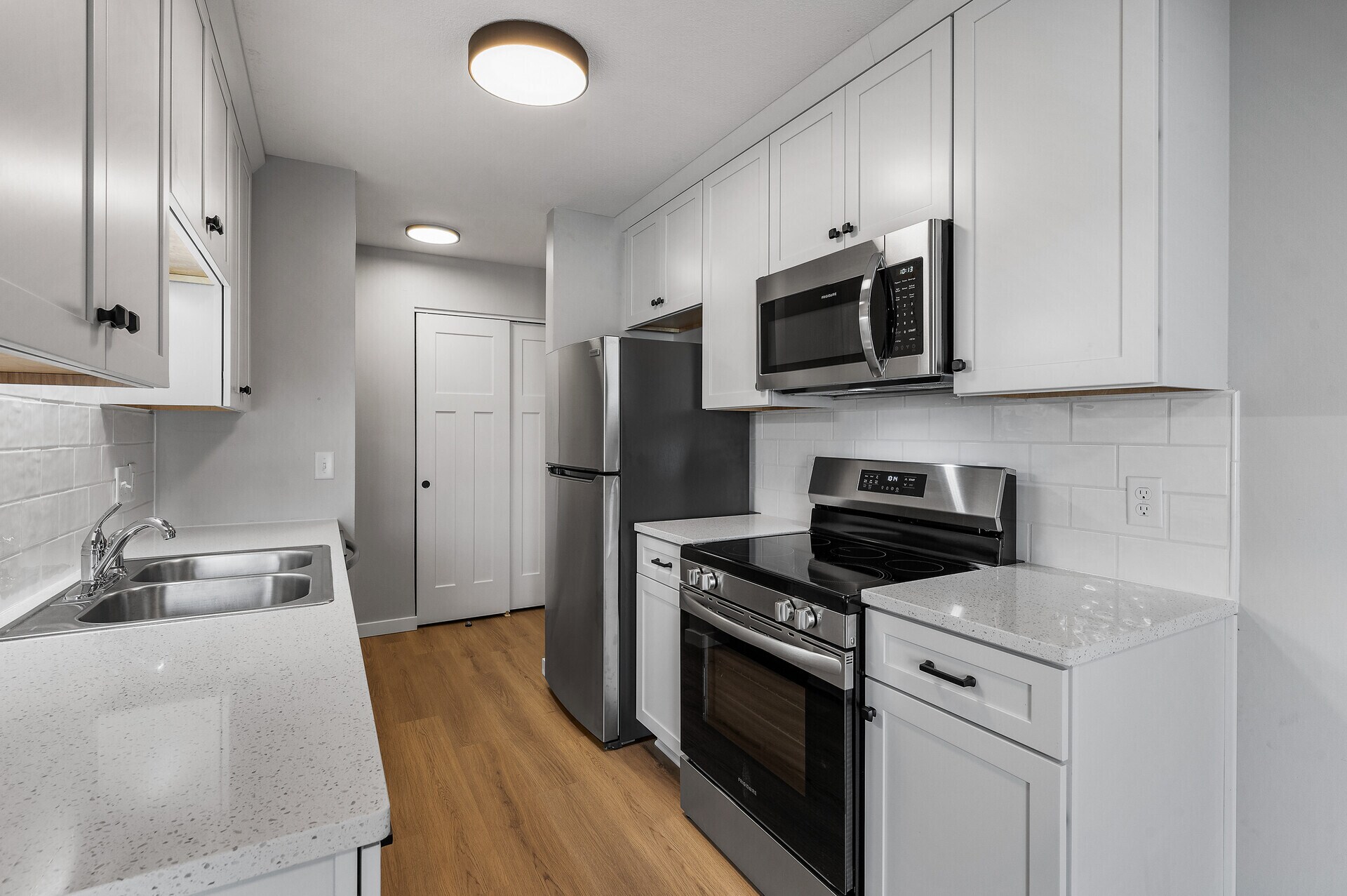 Kitchen - 1551 Namekagon St