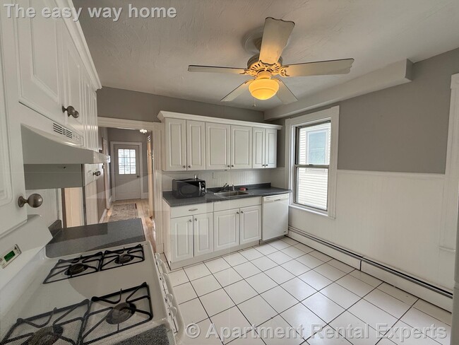 Building Photo - 29 Trull St