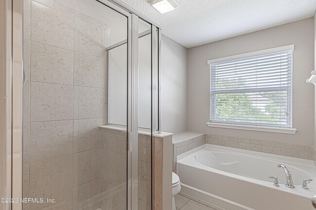 Building Photo - 3861 Aubrey Ln