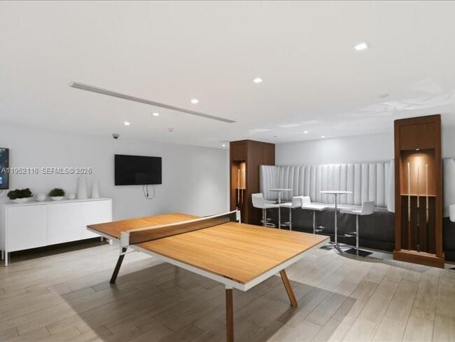 Building Photo - 330 Sunny Isles Blvd