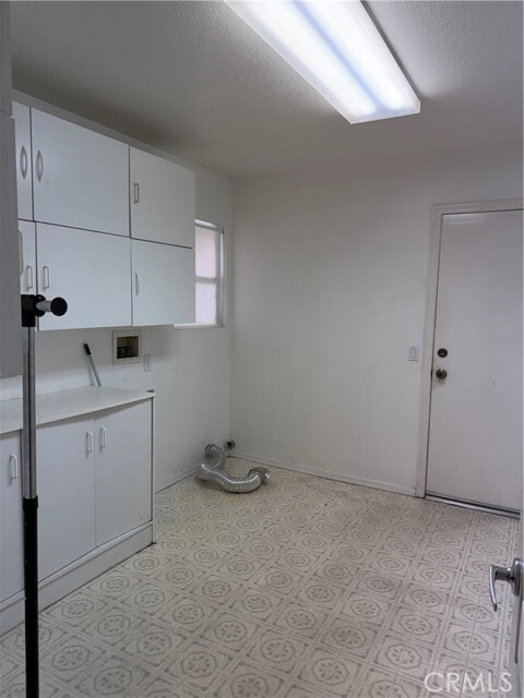 Building Photo - 11565 Mountain Meadow Dr