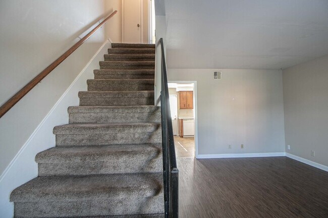 Building Photo - 288-1 Northridge Drive