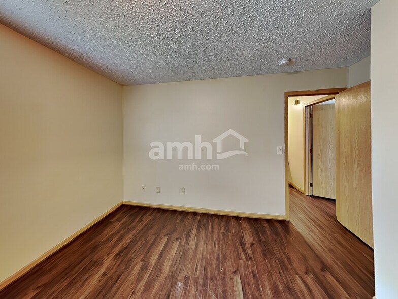 Building Photo - 7908 Windrift Pl