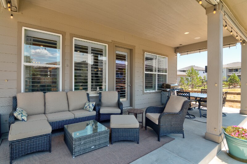 Building Photo - 532 Woodroot Cir