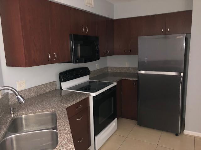 Building Photo - 800 Scotia Dr