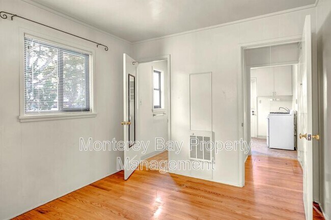 Building Photo - 235 Grove Acre Ave