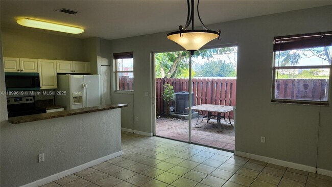 Building Photo - 12813 SW 132nd Terrace