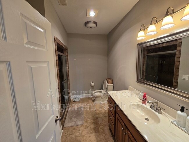 Building Photo - 2068 Corinth Rd