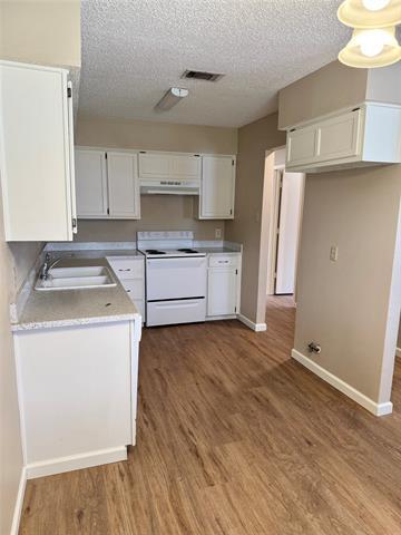 Building Photo - 7752 Sable Ln