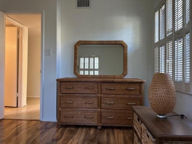 Building Photo - 134 S Cypress Rd