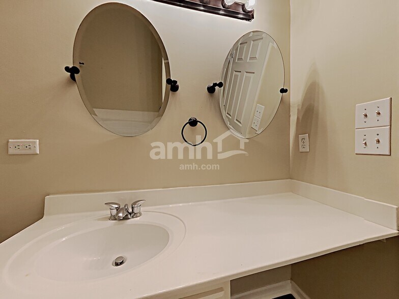 Building Photo - 13373 Smokey Quartz Ln