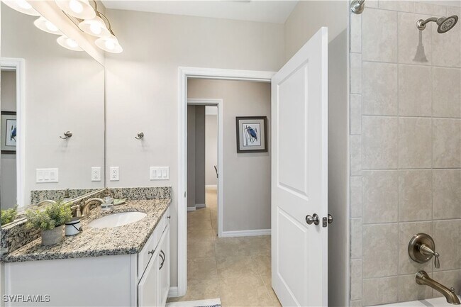 Building Photo - 9394 Pocida Ct