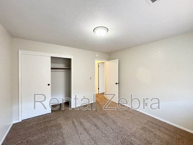 Building Photo - 3357 San Ramon Ct