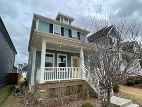 Building Photo - 1332 Big Falls Dr