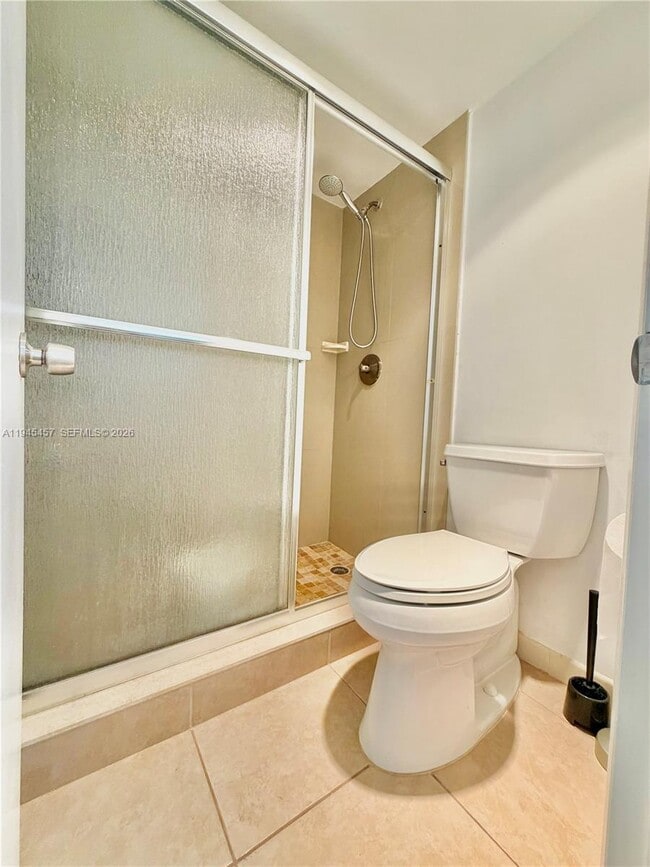 Building Photo - 2324 S Cypress Bend Dr