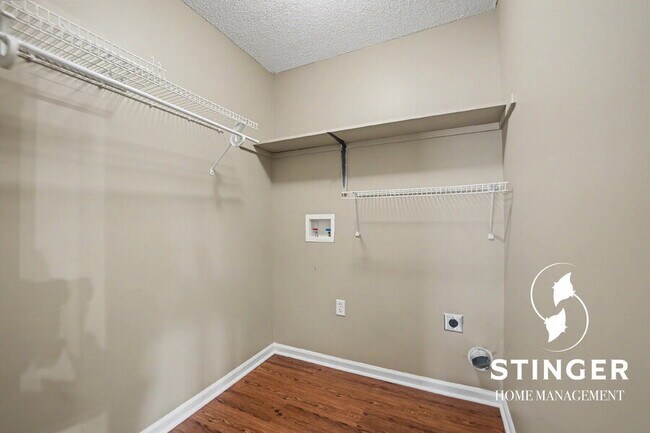 Building Photo - 6 Blacksmith Cir