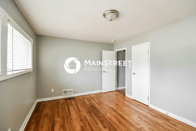Building Photo - 3 Bedroom Pet-Friendly Home in Birmingham,...