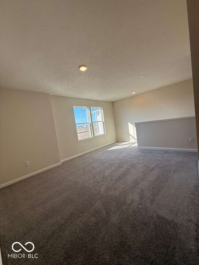 Building Photo - 3815 Sterling Dr