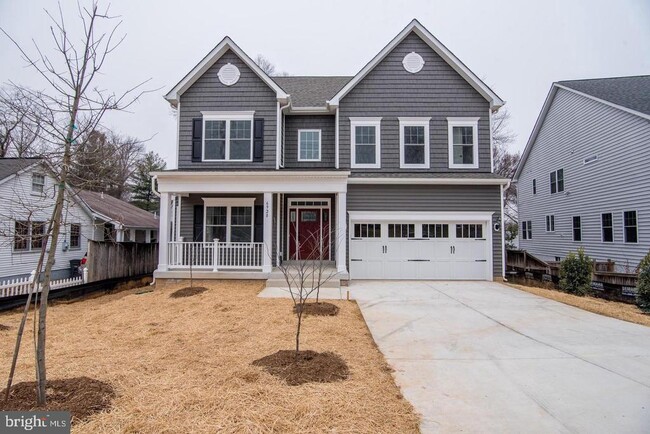 Building Photo - 6928 Regent Ln